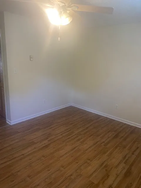 1 bed, 1000 sqft, $595 — Photo 4