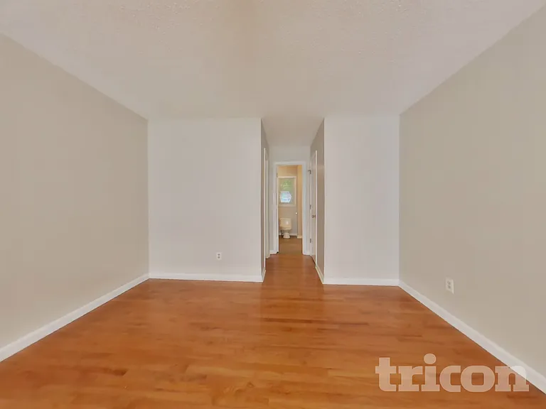 85 Elizabeth Pl — Photo 6