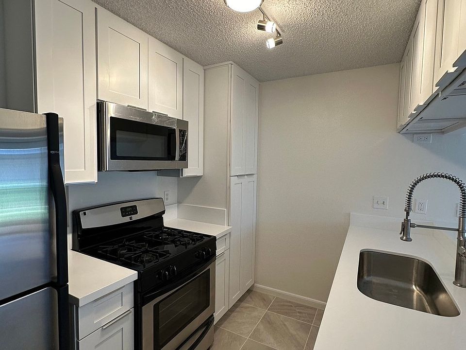 1st image of 91-214 Hanapouli Cir APT 32D