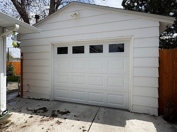 5th image of 322 Euclid St