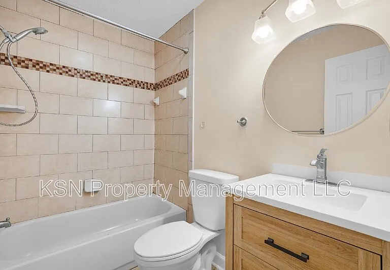 7331 Leghorn St — Photo 13