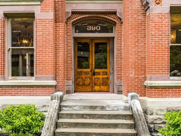 390 E Town St, Columbus, OH 43215