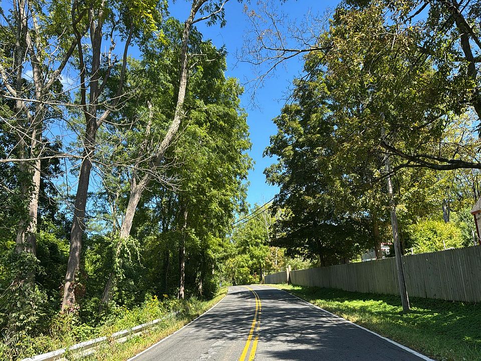 2nd image of 361 Sinpatch Rd