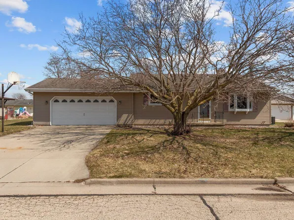 1342 Inverness Ln, Neenah, WI 54956