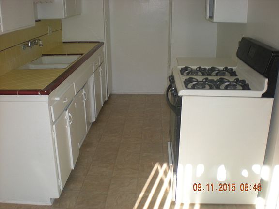4th image of 1148-1156 W Valencia Dr #1156-02
