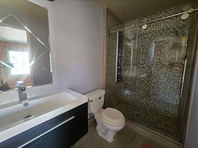 3076 Valleywood Ct — Photo 18