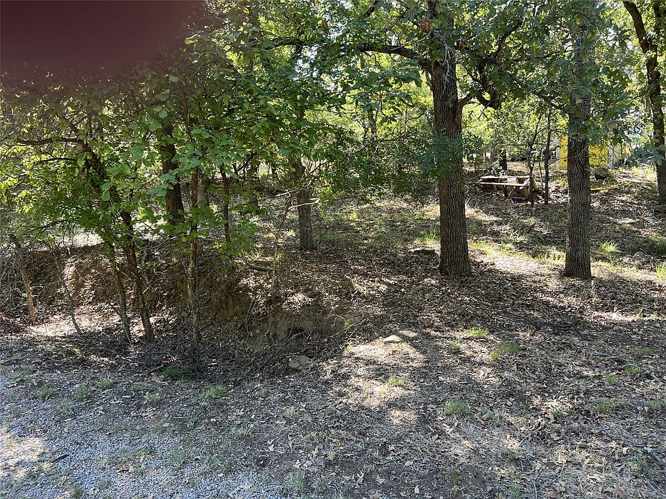 2nd image of 32 Live Oak Dr