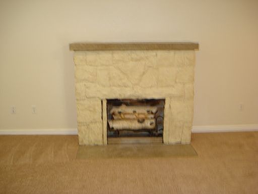 5th image of 3905 Pine St