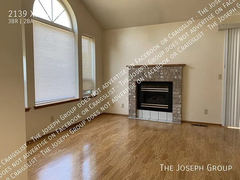 2139 Xenia Ln — Photo 2