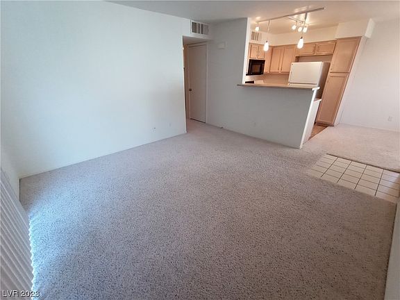 3rd image of 3035 Casey Dr Unit 203