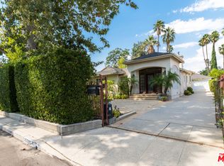 15725 Addison St, Encino, CA 91436