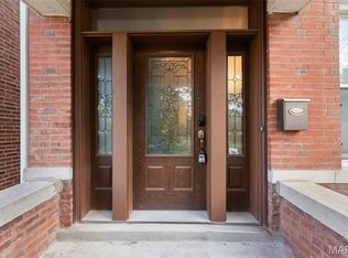 3204 Henrietta St, Saint Louis, MO 63104