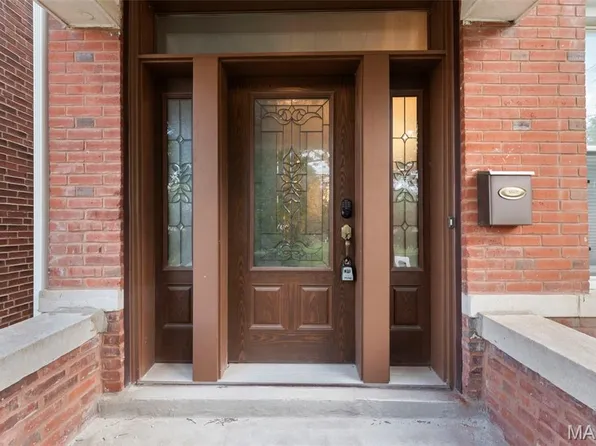 3204 Henrietta St, Saint Louis, MO 63104