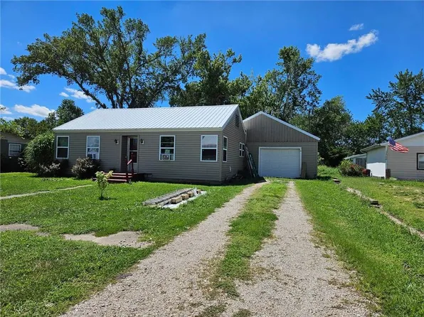 403 Sherman St, Uniontown, KS 66779