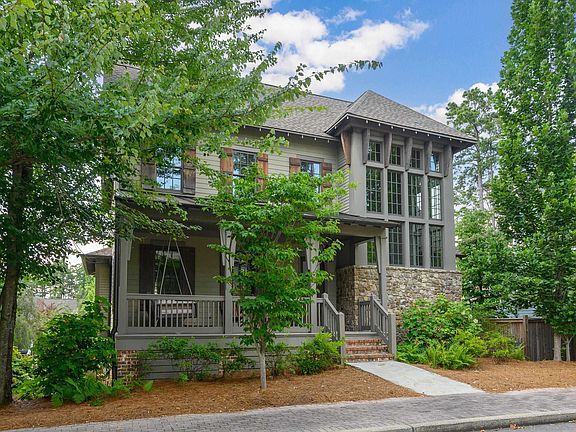 3rd image of 115 Perry Pl
