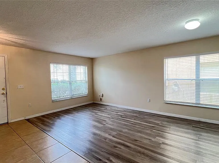 216 Verdi St — Photo 7