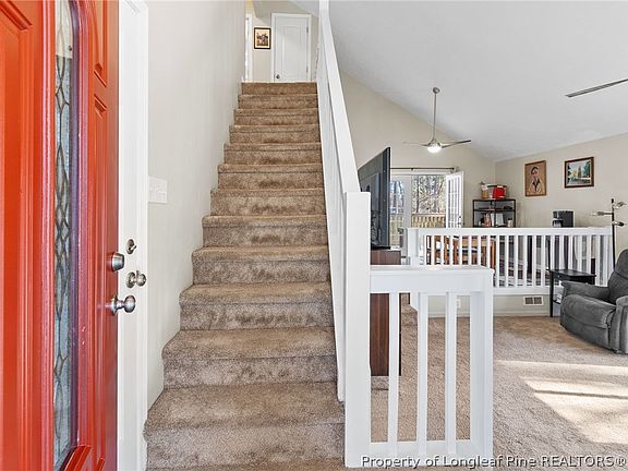 5th image of 151 Bunker Hill Rd