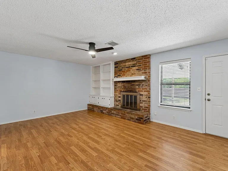 213 S Silver Dr — Photo 8