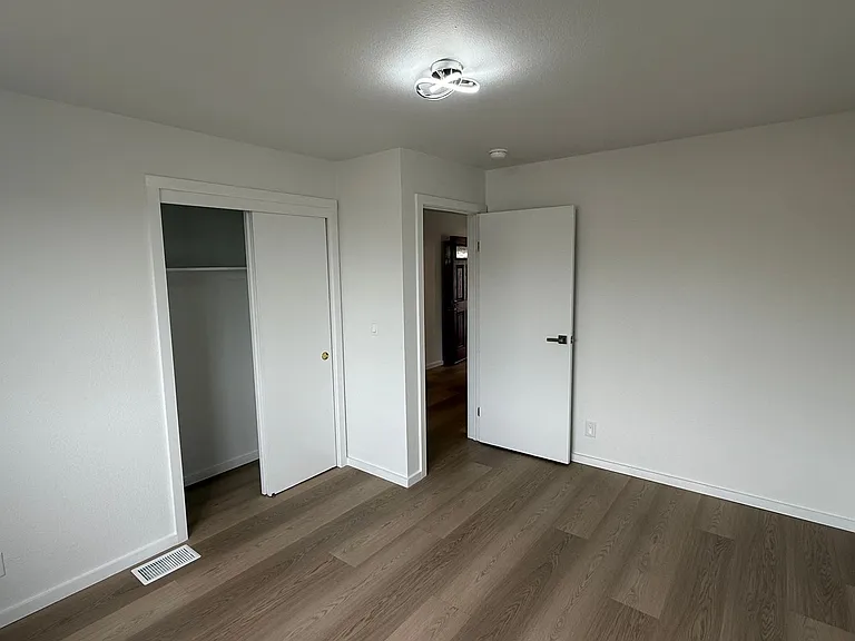 RC - 1630 Oakdale, Ave., San Francisco, CA, 94124 — Photo 34