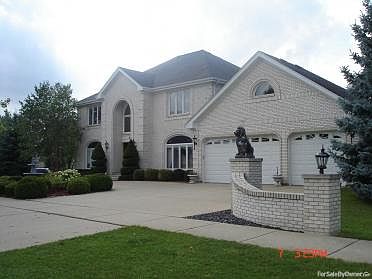 1st image of 430 Shagbark Ct