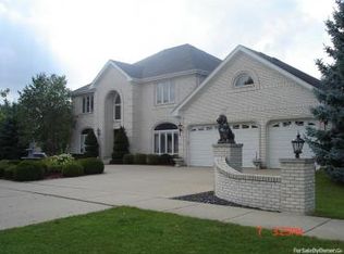 430 Shagbark Ct, Roselle, IL 60172