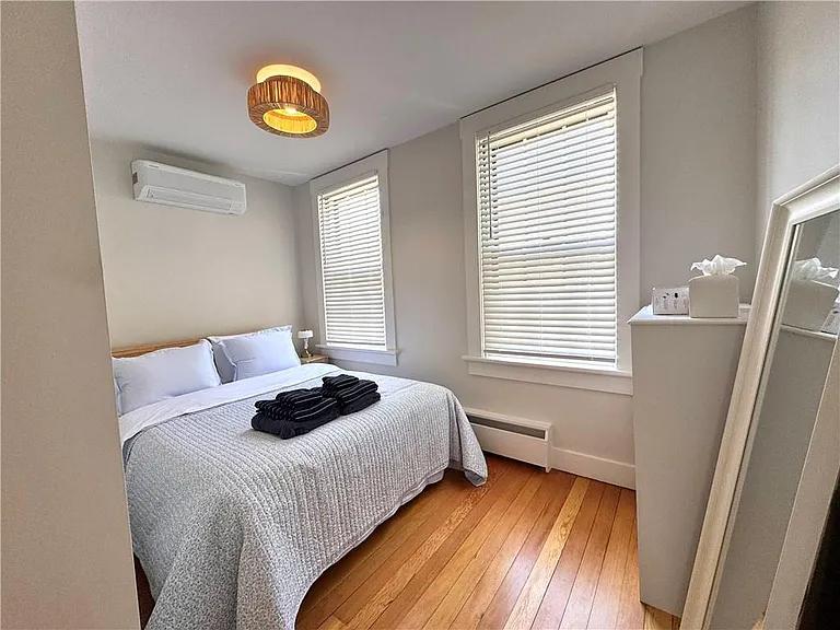 19 Walnut St #4 — Photo 10