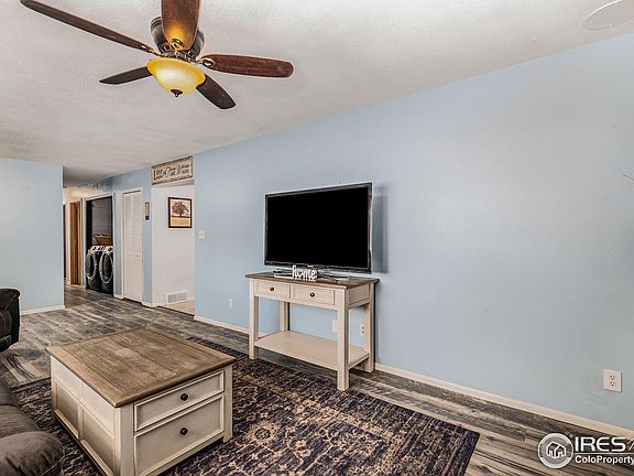 5th image of 5 Cottonwood Ct