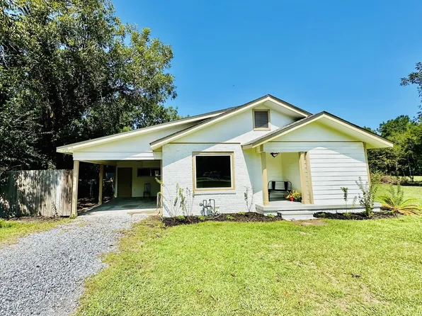 37 Corinth Rd, Petal, MS 39465