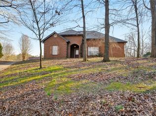 134 White Hill Dr NW, Calhoun, GA 30701