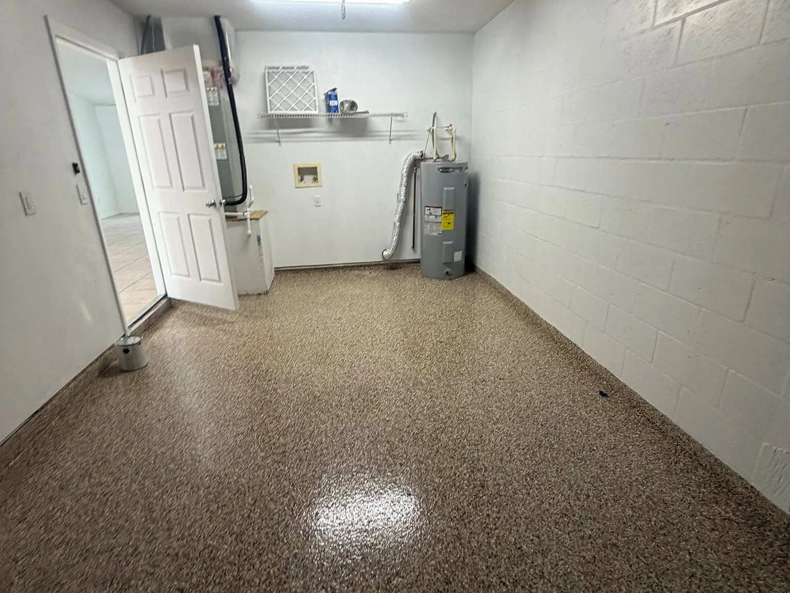3 bed, 1100 sqft, $1,650 — Photo 4