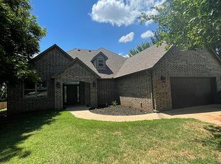 1104 Keely Ct, Stillwater, OK 74075