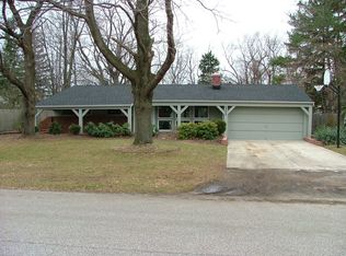 6302 Cedarwood Rd, Mentor, OH