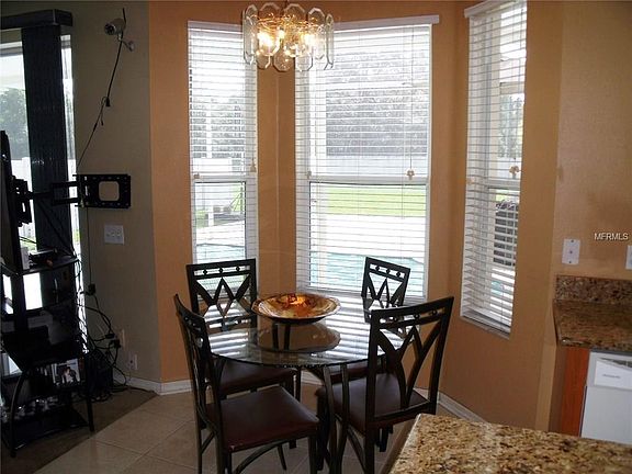 3rd image of 1409 Loretto Cir