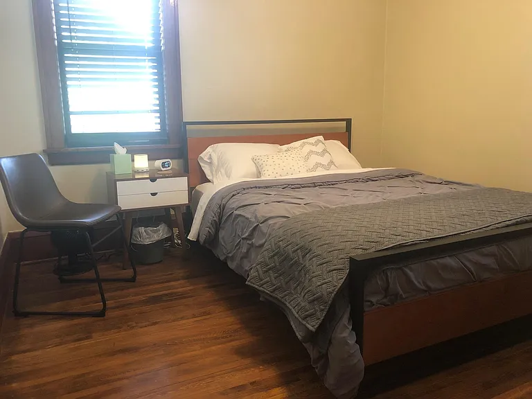924 Smith Ave S #FURNISHED UPPER — Photo 11