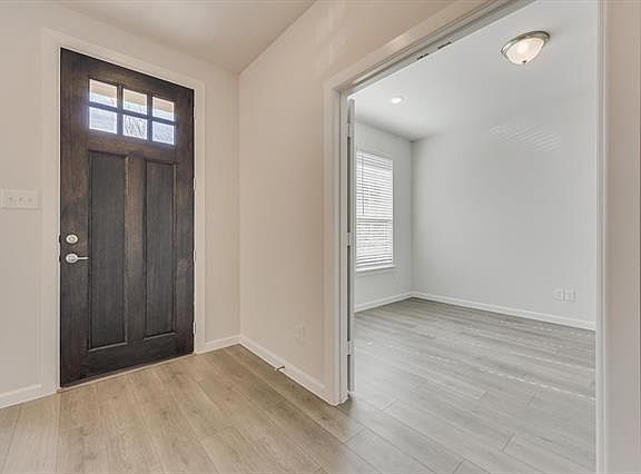 2nd image of 1100 Coralberry Dr