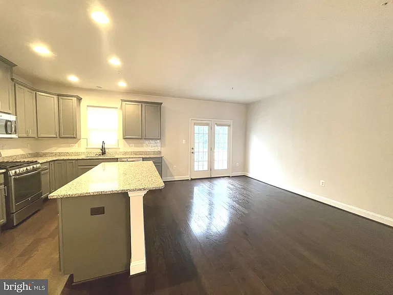 7805 Loblolly Way — Photo 5