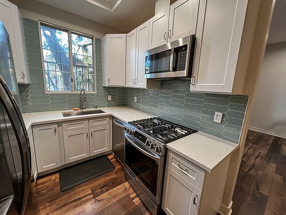 5th image of 7111 La Tijera Blvd APT B101