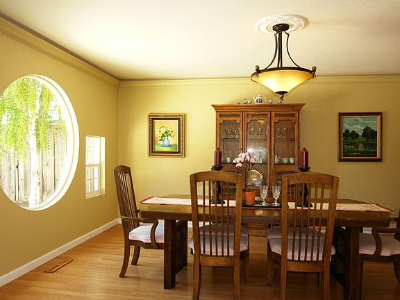 5th image of 1317 Carrie Lee Way