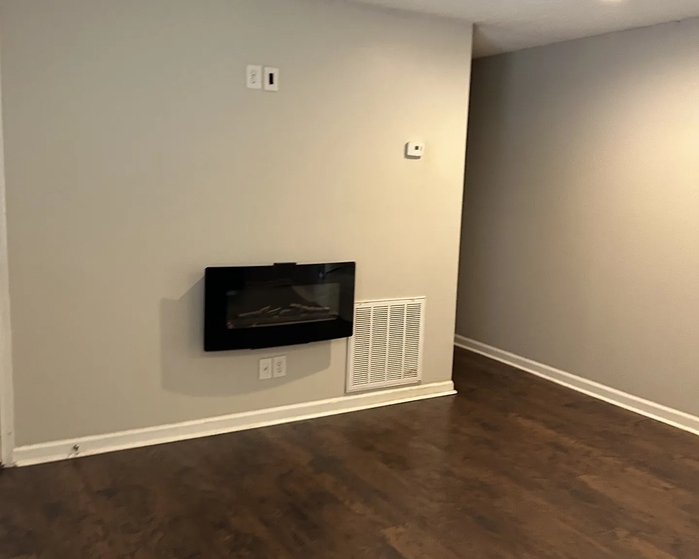 2 bed, 1100 sqft, $1,500 — Photo 3