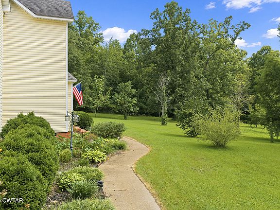 4th image of 150 Beaver Ln