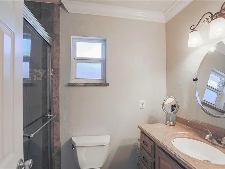 2907 Hyde Park St — Photo 13