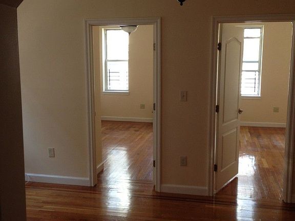 2nd image of 4721 47th St APT 3F