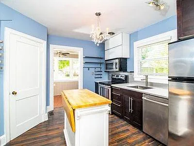 3 bed, 1500 sqft, $2,700 — Photo 4
