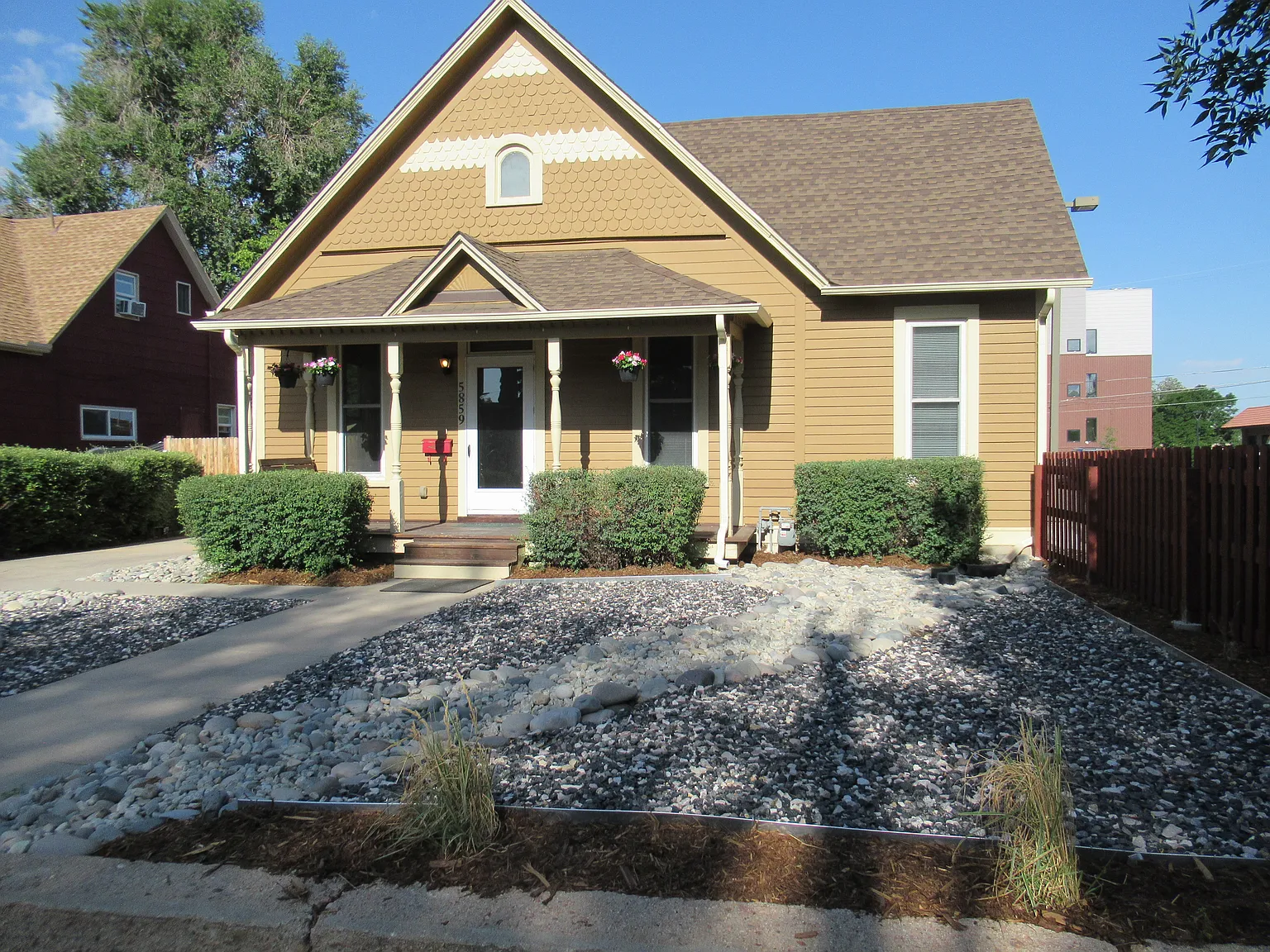3 bed, $3,650 — Photo 2