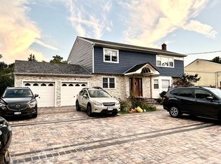 421 Pulaski Rd, East Northport, NY 11731