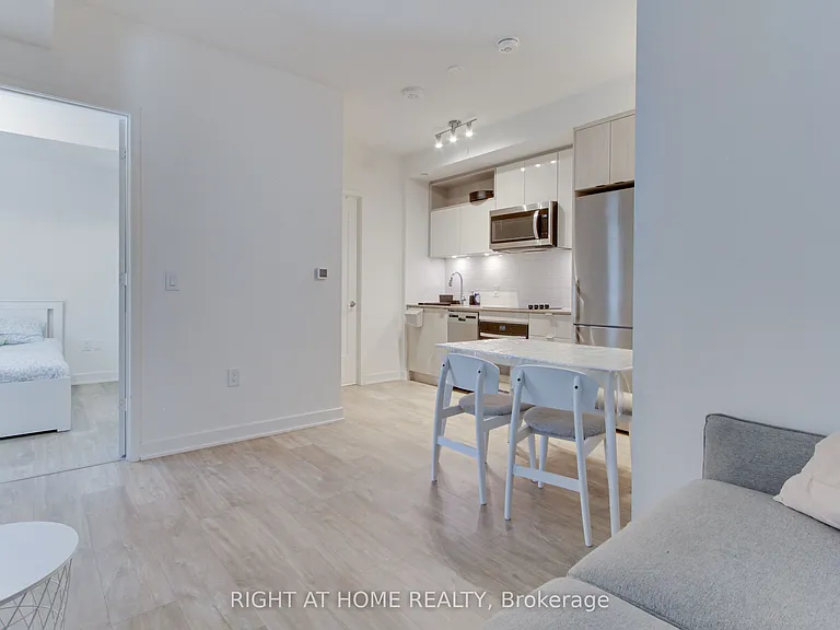 70 Princess St #312B — Photo 16