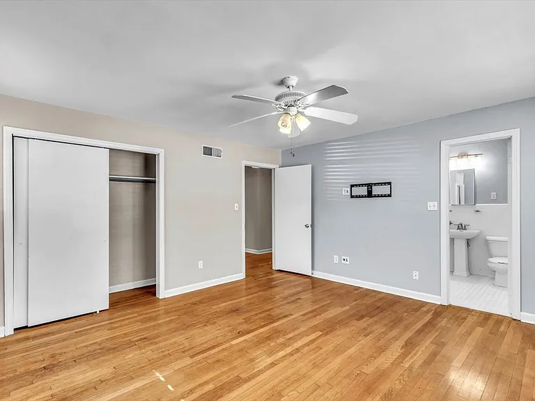 317 Kensington Dr — Photo 22