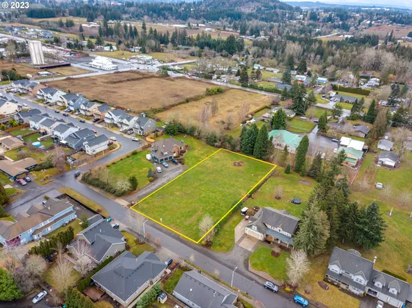 32 Southeast St, Gresham, OR 97080