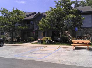 410 Thornwild Dr, Scottville, MI 49454