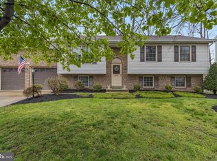 5810 Paddlefish Ct, Waldorf, MD 20603